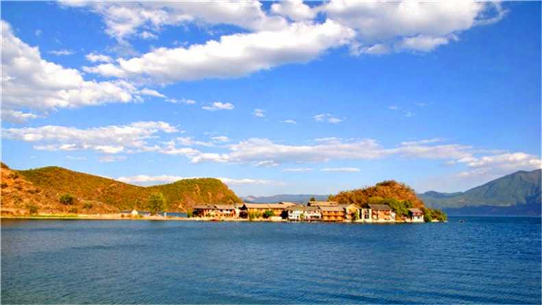 泸沽湖